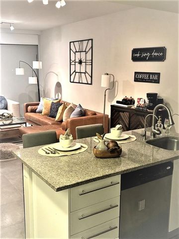 888 Biscayne Blvd 4310, Miami, FL 33132