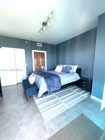 888 Biscayne Blvd 4310, Miami, FL 33132