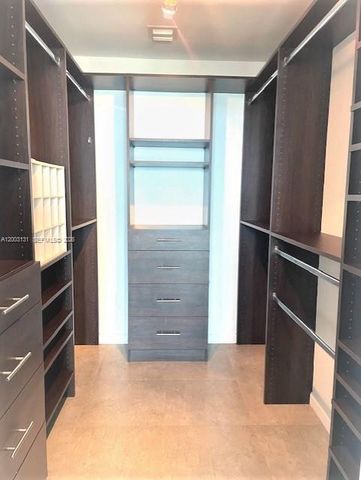 888 Biscayne Blvd 4310, Miami, FL 33132