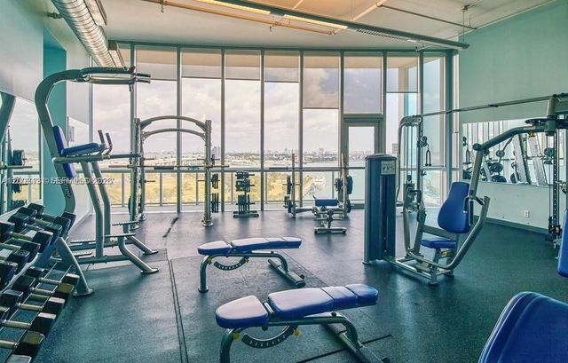 888 Biscayne Blvd 4310, Miami, FL 33132