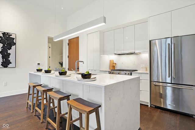 877 N East Street 104, Indianapolis, IN 46202