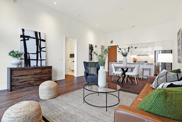 877 N East Street 104, Indianapolis, IN 46202