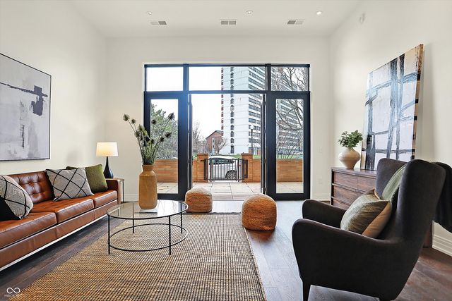 877 N East Street 104, Indianapolis, IN 46202