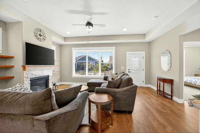 422 Castle Rock Drive, Central Point, OR 97502