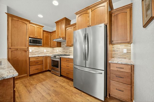 422 Castle Rock Drive, Central Point, OR 97502