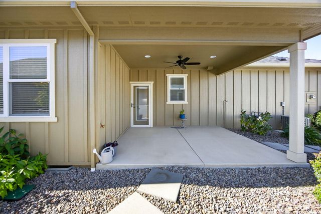 422 Castle Rock Drive, Central Point, OR 97502