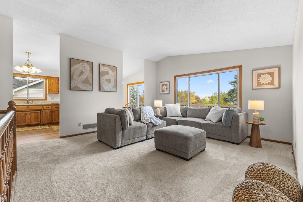 7291 Conestoga Court, Chanhassen, MN 55317 — photo 5