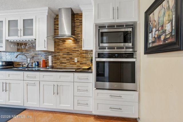 9360 CRAVEN Road 304, Jacksonville, FL 32257