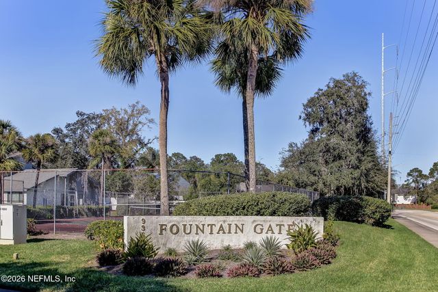 9360 CRAVEN Road 304, Jacksonville, FL 32257