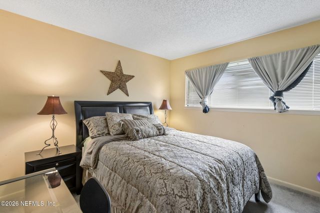 9360 CRAVEN Road 304, Jacksonville, FL 32257