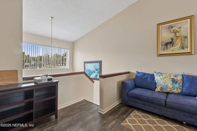 9360 CRAVEN Road 304, Jacksonville, FL 32257