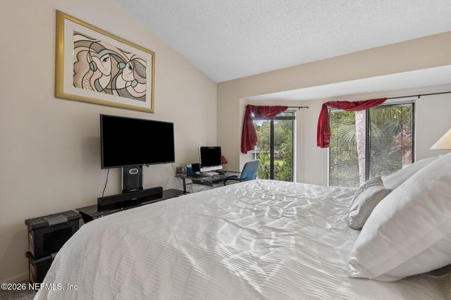 9360 CRAVEN Road 304, Jacksonville, FL 32257