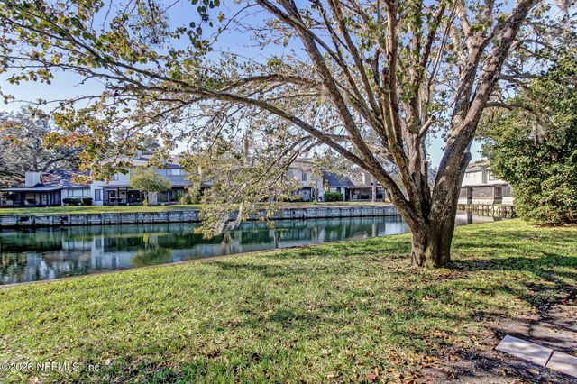 9360 CRAVEN Road 304, Jacksonville, FL 32257