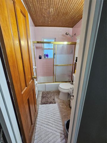 139 Farber Drive 139, West Babylon, NY 11704