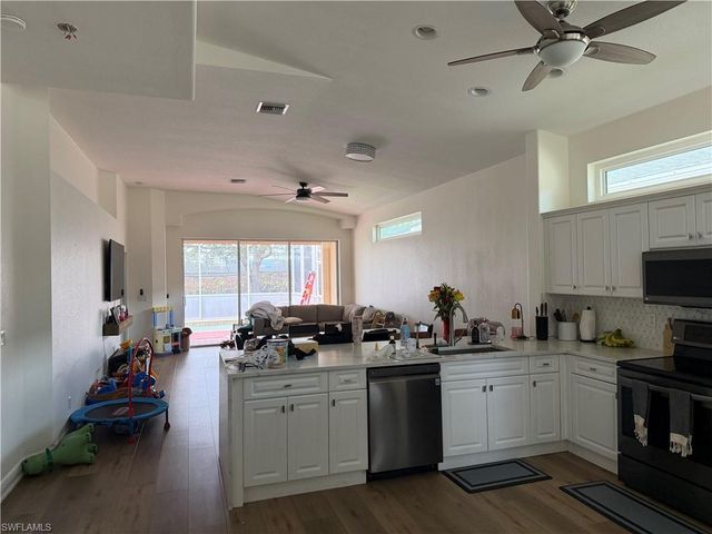 8723 Ibis Cove CIR, Naples, FL 34119