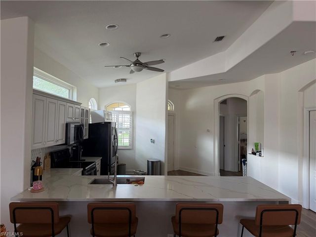 8723 Ibis Cove CIR, Naples, FL 34119