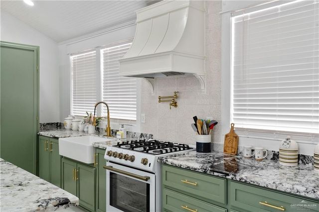 904 N Roberts Street, Edinburg, TX 78541