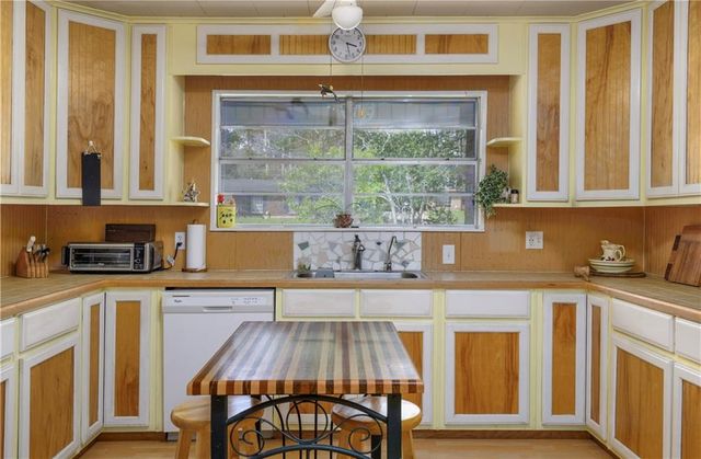 580 RUBIN Drive, Pineville, LA 71360