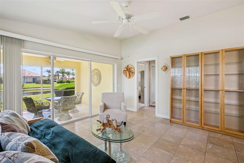 Image 11 of property listing at 11849 FAN TAIL LANE, Orlando, FL 32827