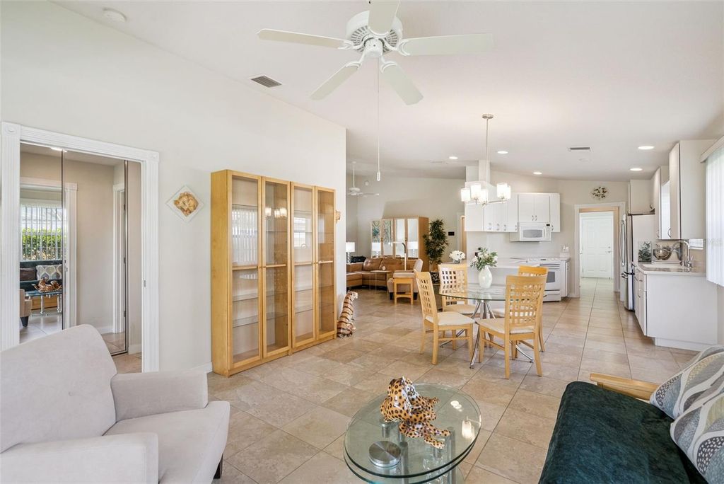Image 12 of property listing at 11849 FAN TAIL LANE, Orlando, FL 32827