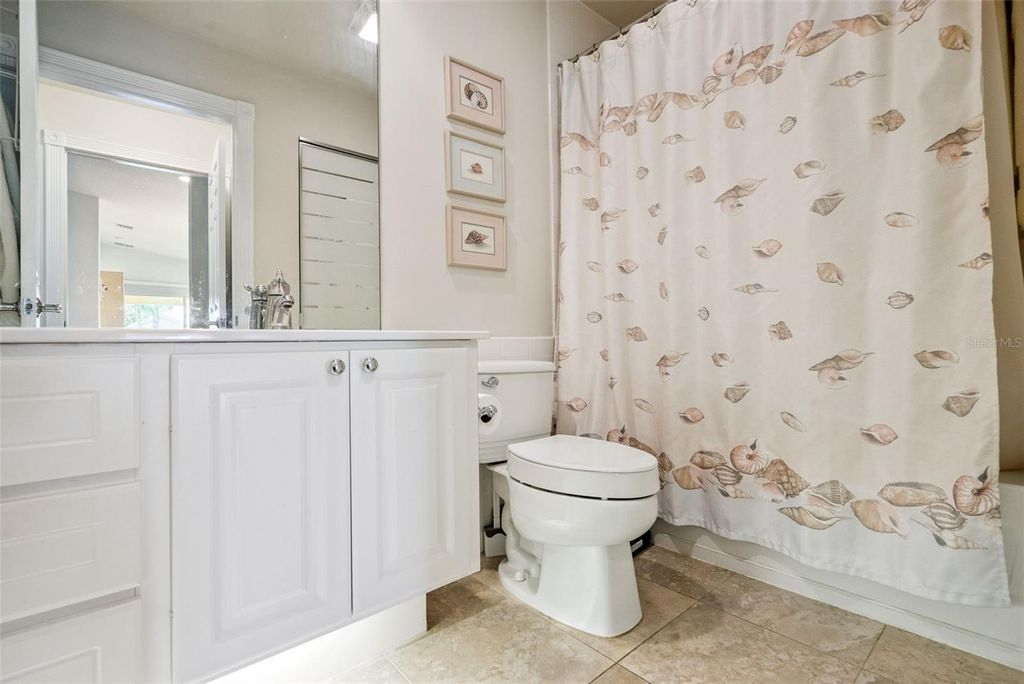 Image 15 of property listing at 11849 FAN TAIL LANE, Orlando, FL 32827