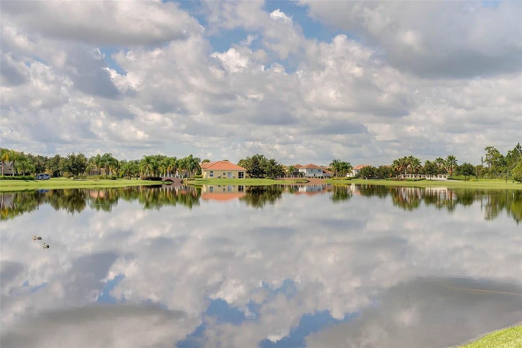 Image 32 of property listing at 11849 FAN TAIL LANE, Orlando, FL 32827