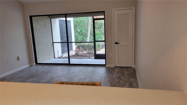 4845 WINSLOW BEACON 51, Sarasota, FL 34235