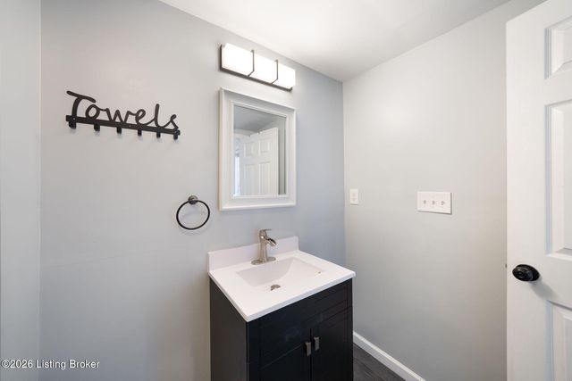 519 Brentwood Ave, Louisville, KY 40215