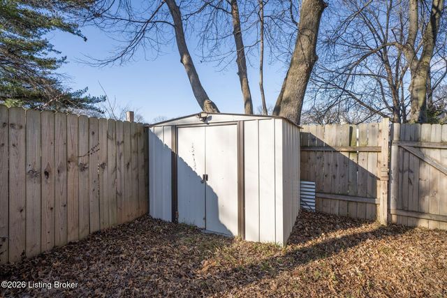 519 Brentwood Ave, Louisville, KY 40215