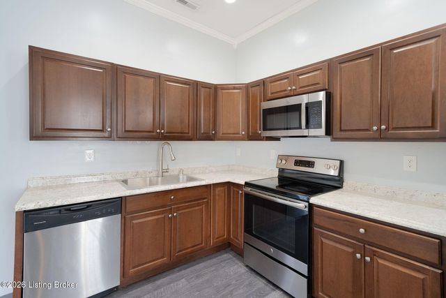 519 Brentwood Ave, Louisville, KY 40215