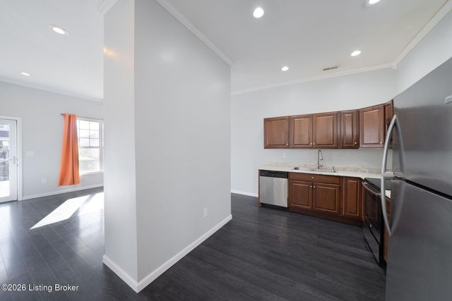 519 Brentwood Ave, Louisville, KY 40215