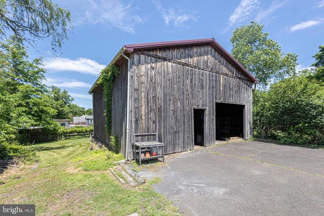 3005 BRISTOL RD, Warrington, PA 18976