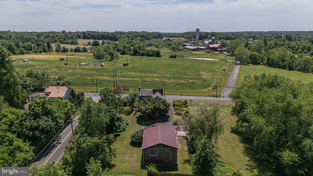 3005 BRISTOL RD, Warrington, PA 18976