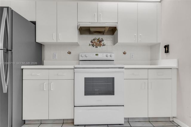 750 SW 138th Ave 304F, Pembroke Pines, FL 33027