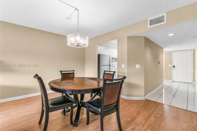 750 SW 138th Ave 304F, Pembroke Pines, FL 33027