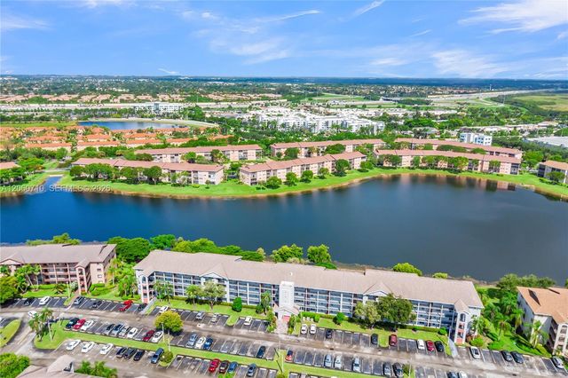 750 SW 138th Ave 304F, Pembroke Pines, FL 33027
