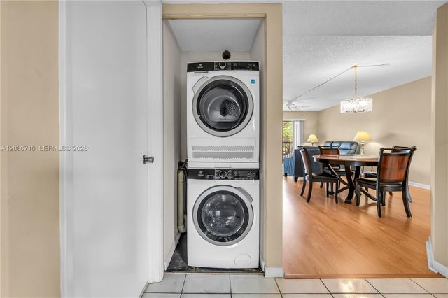 750 SW 138th Ave 304F, Pembroke Pines, FL 33027