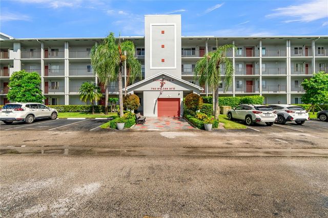 750 SW 138th Ave 304F, Pembroke Pines, FL 33027