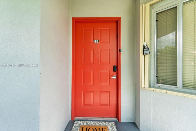 750 SW 138th Ave 304F, Pembroke Pines, FL 33027