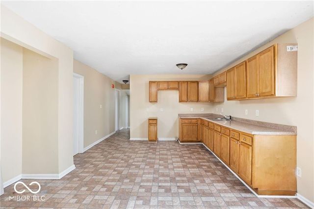 3614 E New York Street, Indianapolis, IN 46201