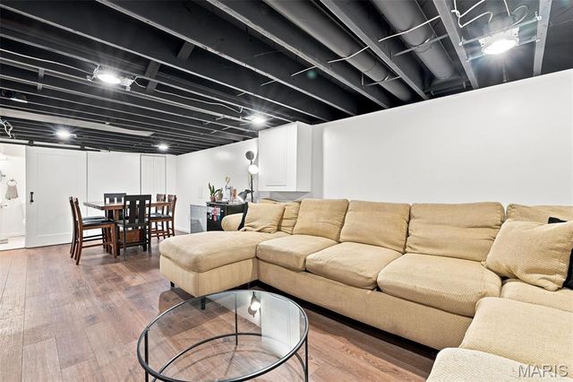 7505 Nottingham Avenue, Shrewsbury, MO 63119