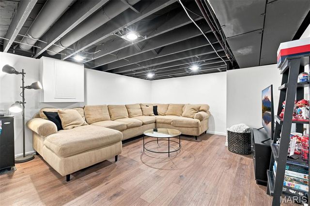 7505 Nottingham Avenue, Shrewsbury, MO 63119