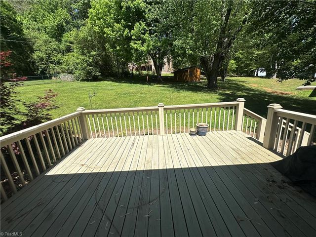 136 Valleybrook Drive, Elkin, NC 28621