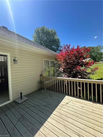 136 Valleybrook Drive, Elkin, NC 28621
