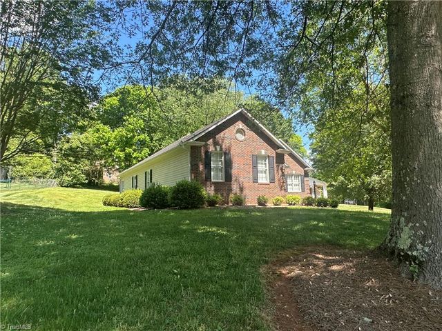 136 Valleybrook Drive, Elkin, NC 28621