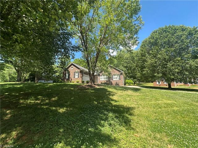 136 Valleybrook Drive, Elkin, NC 28621