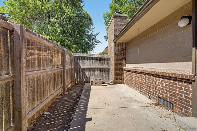 21 Newark Street D, Aurora, CO 80012