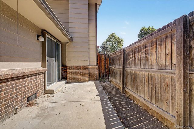 21 Newark Street D, Aurora, CO 80012