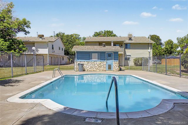 21 Newark Street D, Aurora, CO 80012