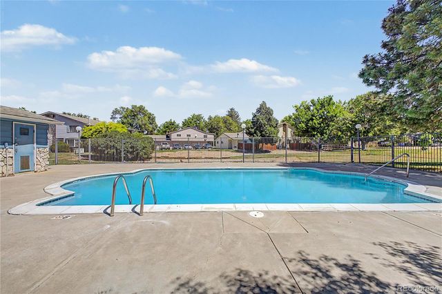 21 Newark Street D, Aurora, CO 80012